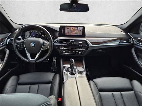 Used 2019 BMW 530e w/ Convenience Package RWD image 19