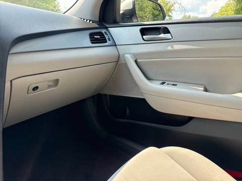 Used 2019 Hyundai Sonata SEL FWD image 17