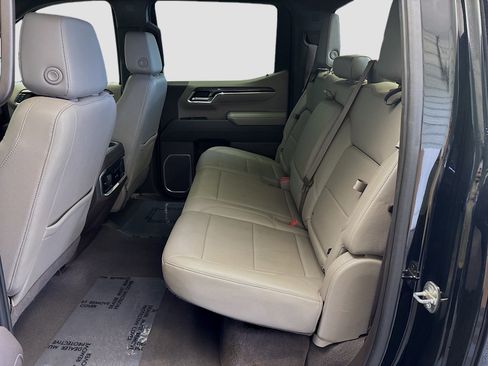 Used 2023 Chevrolet Silverado 1500 LTZ image 14