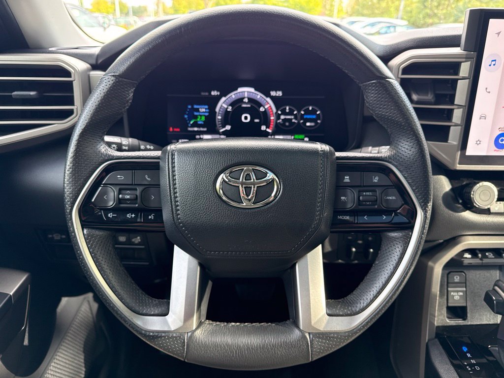 Used 2023 Toyota Sequoia SR5 w/ SR5 Premium Package AWD/4WD image 39