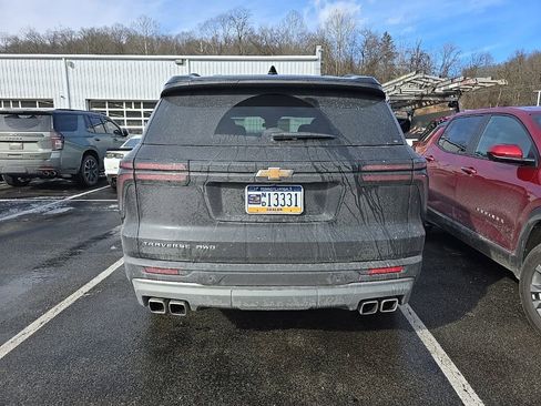 Certified 2025 Chevrolet Traverse LT w/ Driver Confidence Package image 5