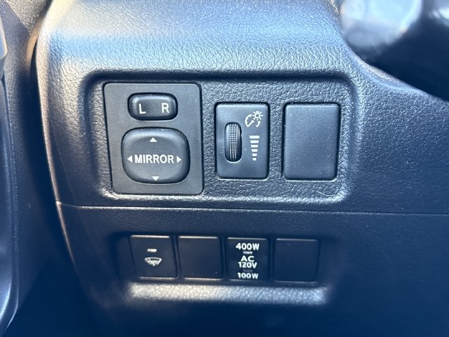 Used 2018 Toyota 4Runner SR5 Premium AWD/4WD image 37