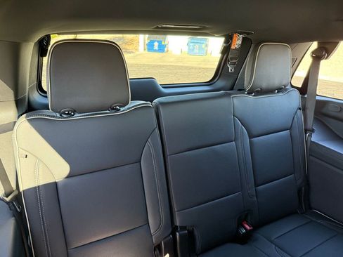 New 2026 GMC Yukon Elevation image 18