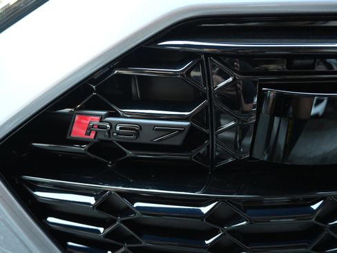 Used 2024 Audi RS 7 Performance image 58