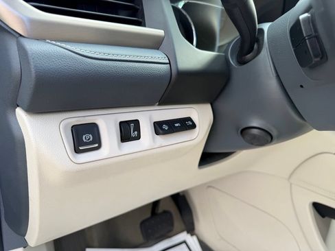 Certified 2023 GMC Acadia Denali w/ Denali Technology Package AWD/4WD image 22