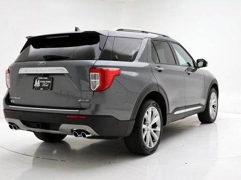 Used 2022 Ford Explorer Platinum w/ Equipment Group 601A image 8