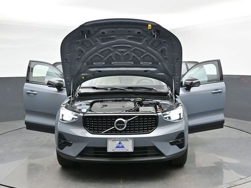Used 2023 Volvo XC40 B5 Ultimate w/ Climate Package AWD/4WD image 54