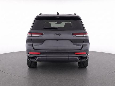 Used 2025 Jeep Grand Cherokee L Summit AWD/4WD image 9