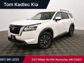 Used 2022 Nissan Pathfinder SV w/ SV Premium Package AWD/4WD video 1