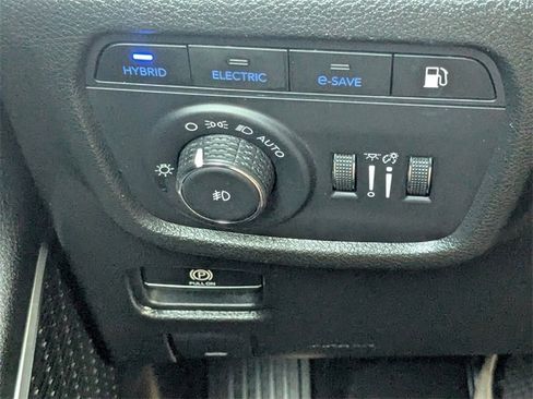 Used 2024 Jeep Grand Cherokee Limited 4xe image 26