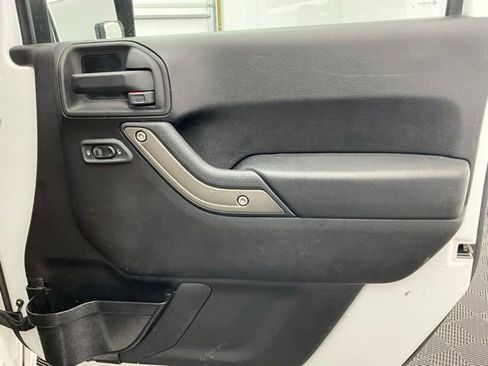 Used 2013 Jeep Wrangler Unlimited Sport image 14