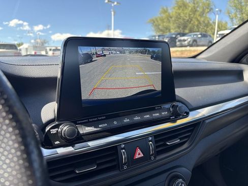 Used 2021 Kia Forte GT-Line w/ GT-Line Premium Package FWD image 18