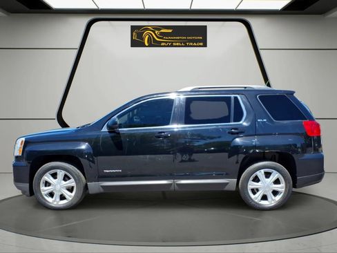 Used 2017 GMC Terrain SLE w/ Driver Alert Package I AWD/4WD image 2