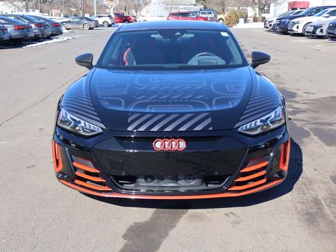 Used 2023 Audi RS e-tron GT image 2