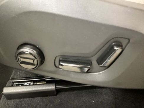 New 2026 Volvo XC90 B6 Plus w/ Protection Package image 14