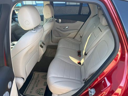 Used 2018 Mercedes-Benz GLC 300 4MATIC image 21