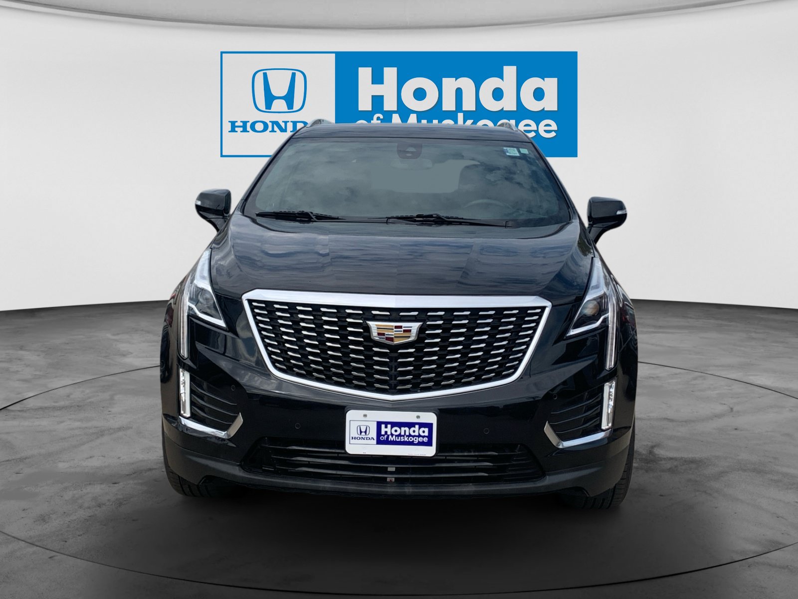 Used 2020 Cadillac XT5 Luxury FWD image 2