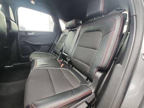 Used 2024 Ford Escape ST-Line w/ Cold Weather Package FWD image 8