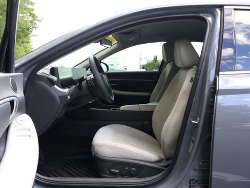 Used 2024 Hyundai Sonata SEL FWD image 31