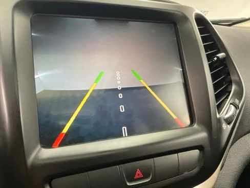 Used 2014 Jeep Cherokee Limited w/ Luxury Group image 4