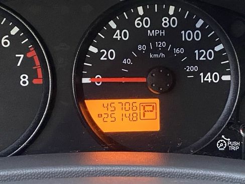 Used 2020 Nissan Frontier SV image 12