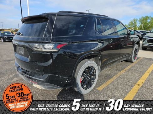 Used 2020 Chevrolet Traverse Premier w/ Redline Edition AWD/4WD image 2