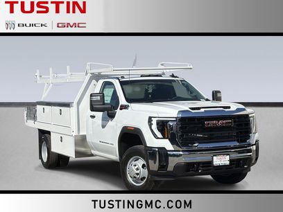 New 2026 GMC Sierra 3500 Pro w/ Convenience Package