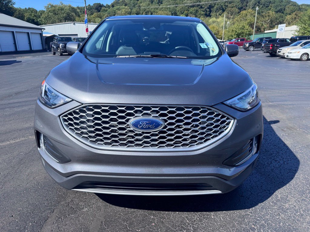 Used 2024 Ford Edge SEL w/ Convenience Package AWD/4WD image 5