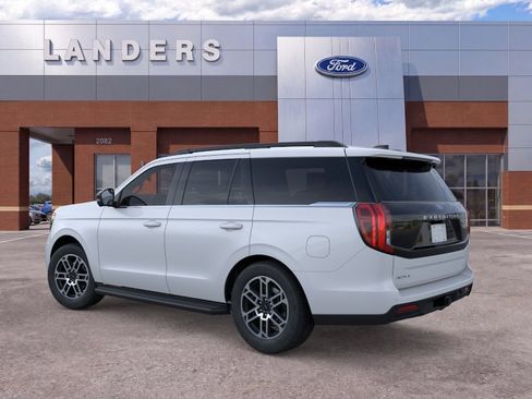New 2026 Ford Expedition Active RWD image 4