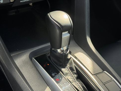 Used 2020 Honda Civic Touring image 17