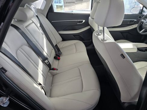 New 2025 Hyundai Sonata Limited image 31
