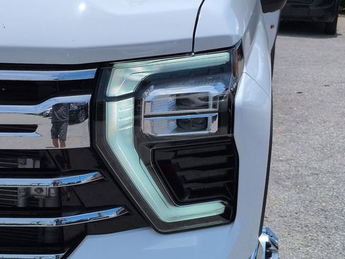 Used 2024 Chevrolet Silverado 3500 LTZ w/ LTZ Plus Package AWD/4WD image 10