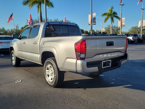 Used 2020 Toyota Tacoma SR w/ SR Convenience Package RWD image 8