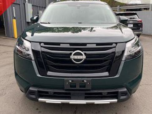 Certified 2024 Nissan Pathfinder SL w/ SL Premium Package AWD/4WD image 2