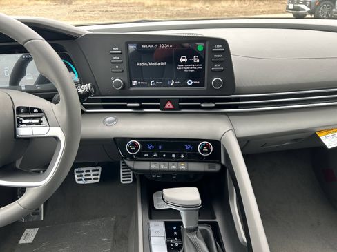 New 2026 Hyundai Elantra Sport FWD image 18