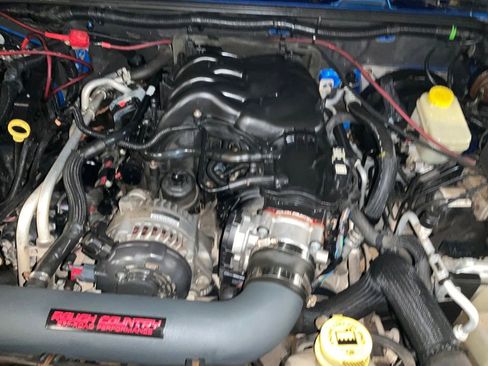 Used 2014 Jeep Wrangler Unlimited Sahara w/ Dual Top Group image 10