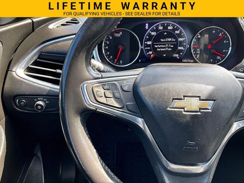 Used 2020 Chevrolet Malibu Premier FWD image 24