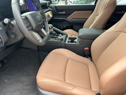 New 2026 Toyota 4Runner Limited AWD/4WD image 11