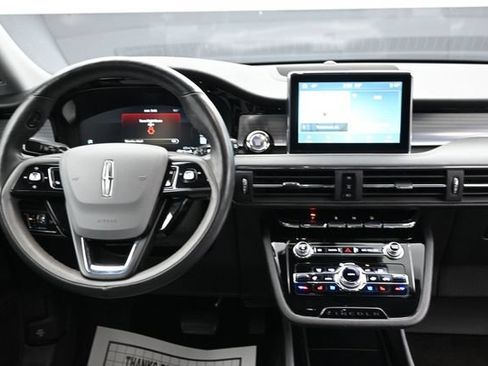 Used 2022 Lincoln Corsair Reserve w/ Elements Package FWD image 10