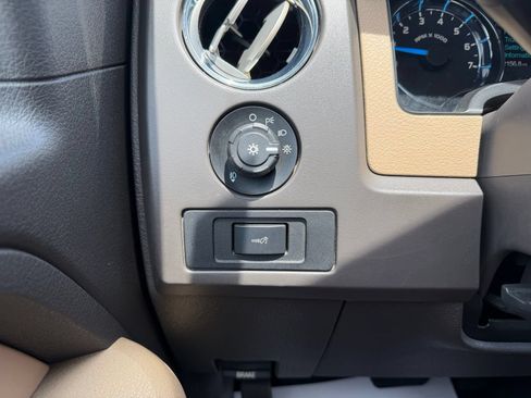 Used 2013 Ford F150 XLT w/ XLT Chrome Pkg AWD/4WD image 21