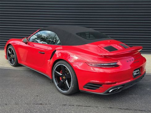 Used 2019 Porsche 911 Turbo image 3