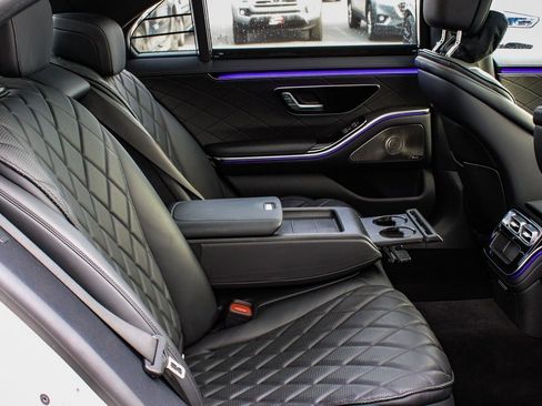 Used 2022 Mercedes-Benz S 500 S 500 image 37