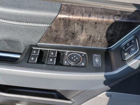 Used 2024 Ford F250 Lariat AWD/4WD image 14