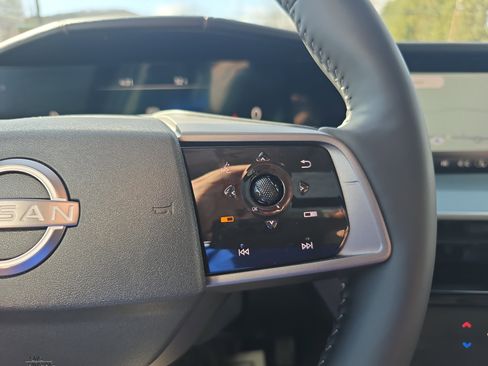 Used 2025 Nissan Murano Platinum w/ Cargo Package image 22