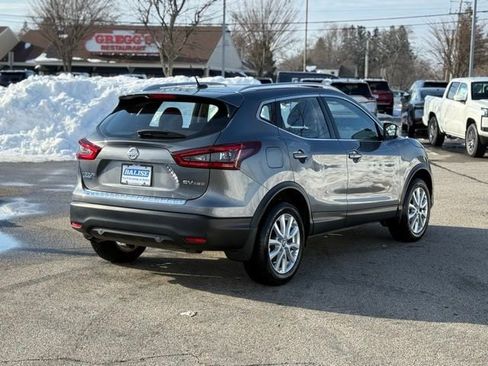 Certified 2021 Nissan Rogue Sport SV image 5