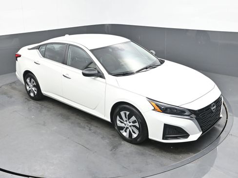 Certified 2025 Nissan Altima 2.5 S image 29