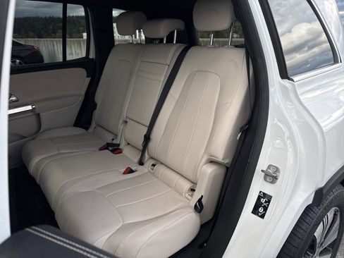 Certified 2023 Mercedes-Benz EQB 300 4MATIC image 15