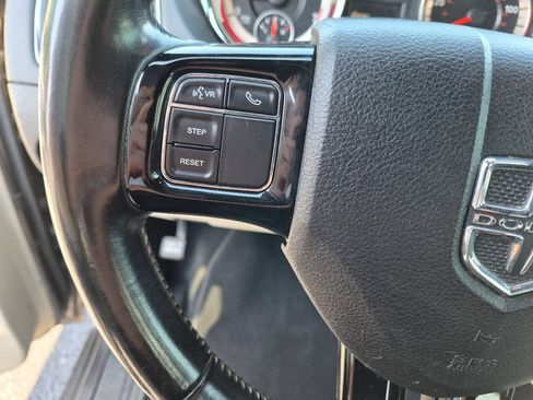 Used 2019 Dodge Grand Caravan SXT FWD image 15