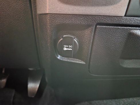 Used 2017 RAM 2500 Tradesman w/ Chrome Appearance Group AWD/4WD image 50