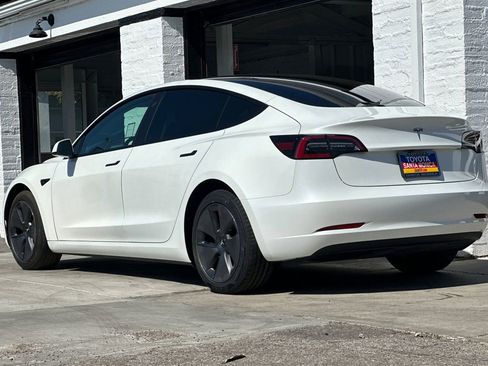 Used 2023 Tesla Model 3 Standard Range image 6